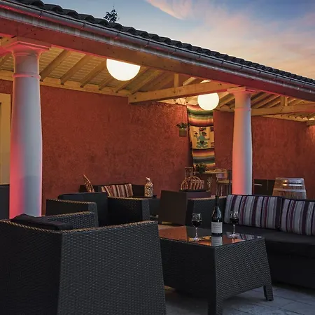 The Originals Boutique, Le Pillebois, Bourg-en-bresse Nord 3*