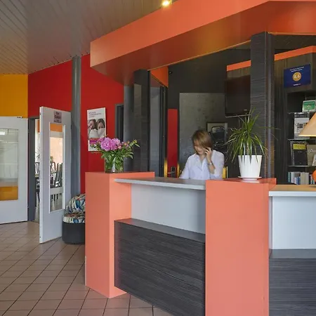 Hotel The Originals Boutique, Le Pillebois, Bourg-en-bresse Nord 3*