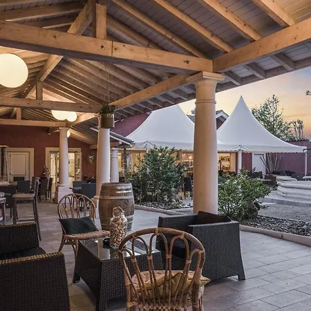 Hotel The Originals Boutique, Le Pillebois, Bourg-en-bresse Nord 3*